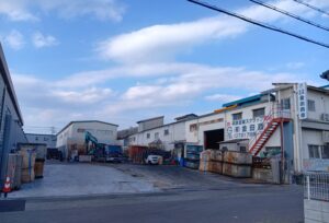 有限会社金田商事の本社全景です。